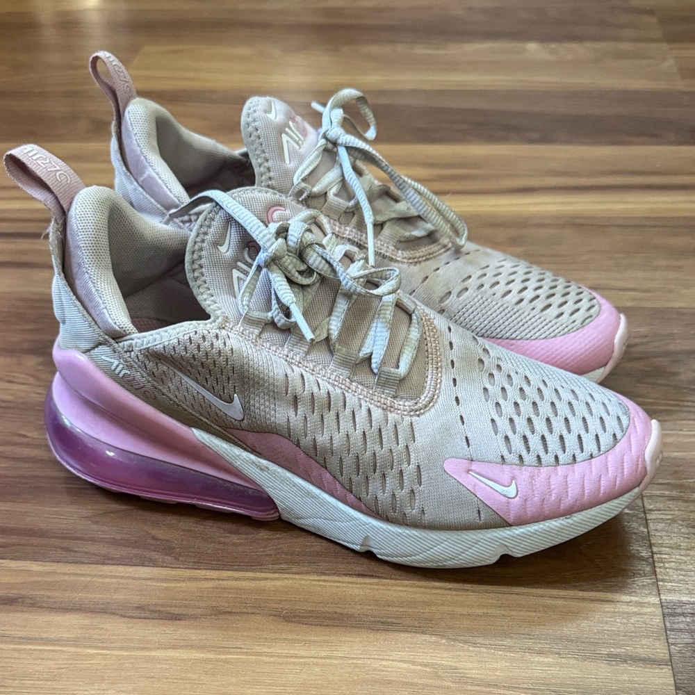 Nike Youth Air Max 270 in Beige and Pink